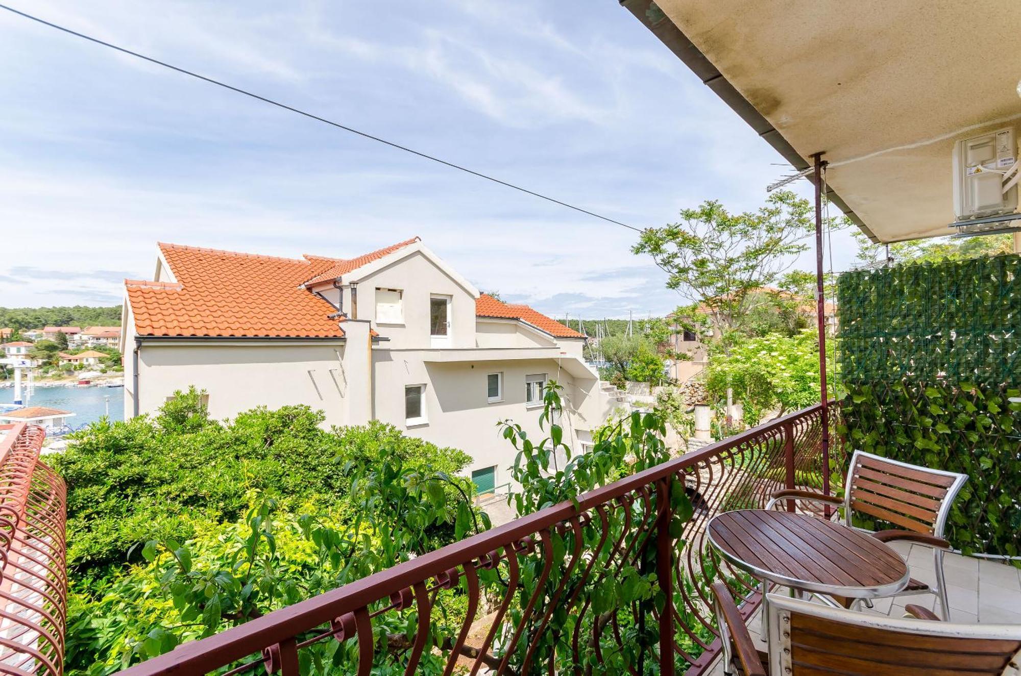 Rooms Ante Vrboska Buitenkant foto